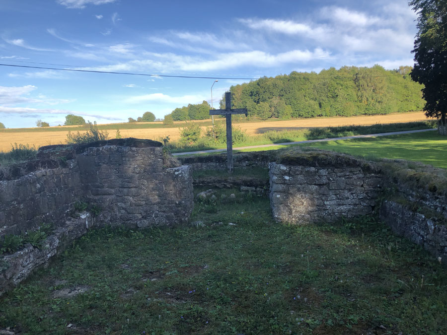 Överkyrke kyrkoruin