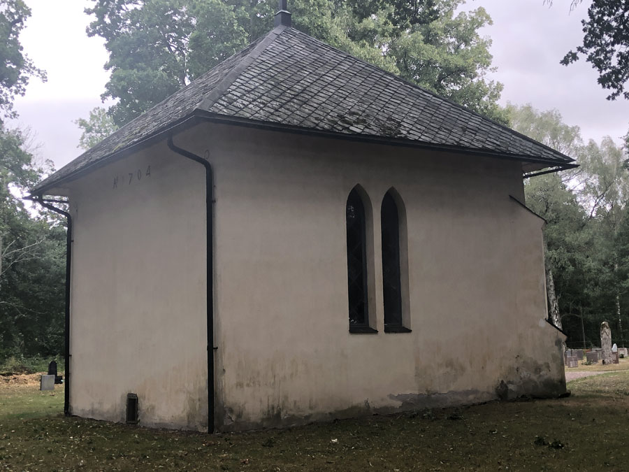 Tådene gamla kyrka